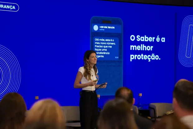 Diretora da Fundação MEO, Carolina Pita Negrao, a apresentar a campanha